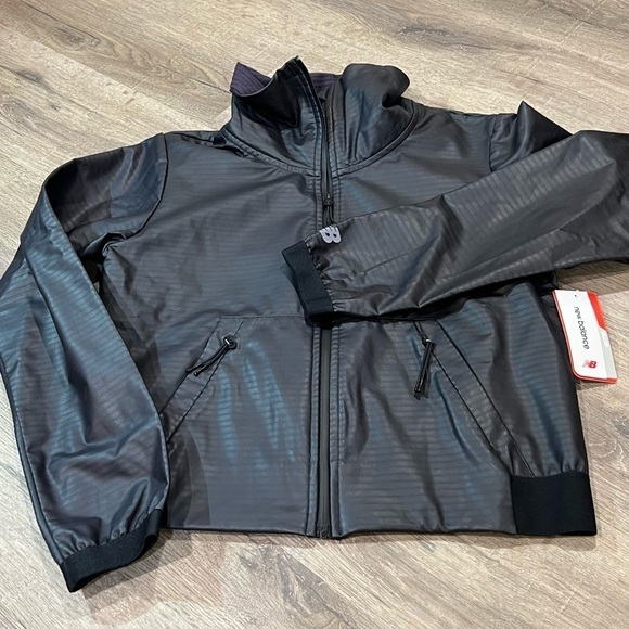 NWT Medium New Balance Women’s Determination Bomber Athletic Nordstroms Athletic - Picture 4 of 11